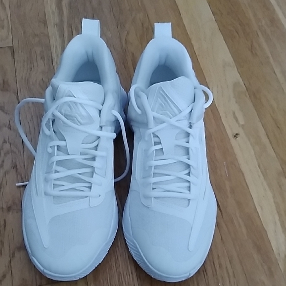 Nike Giannis Immortality 3 White Shoes - Picture 4 of 9